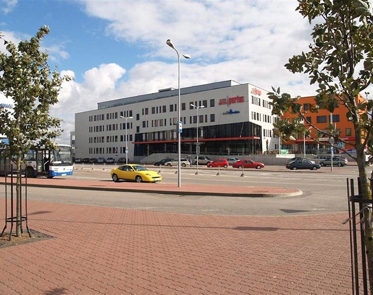 Hestia Seaport Hotel 3*